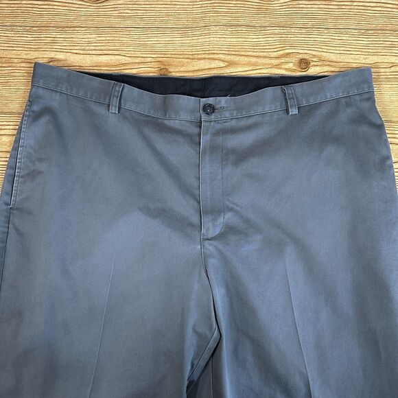 L.L. Bean Classic Fit Men's Pants Size 42 x 29 Gray 100% Cotton - Picture 2 of 16